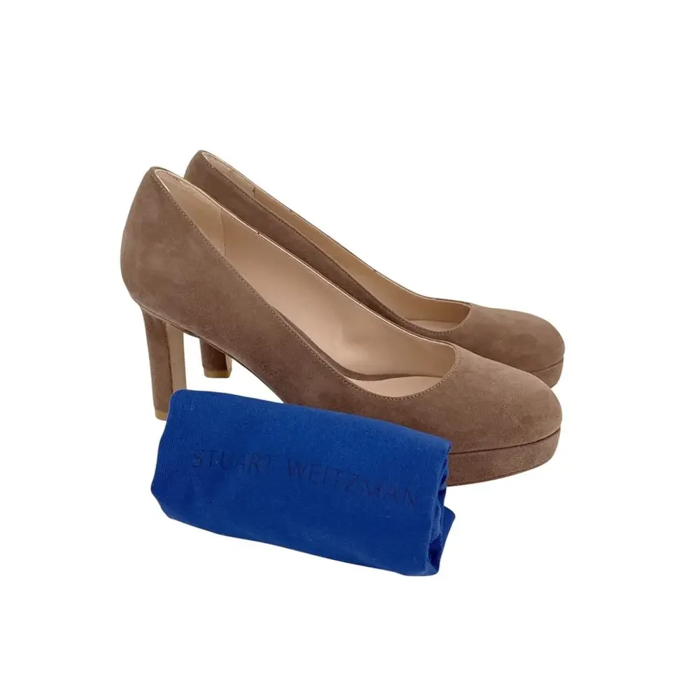 STUART WEITZMAN Larsa Suede Platform Pump in Taupe 6.5M
